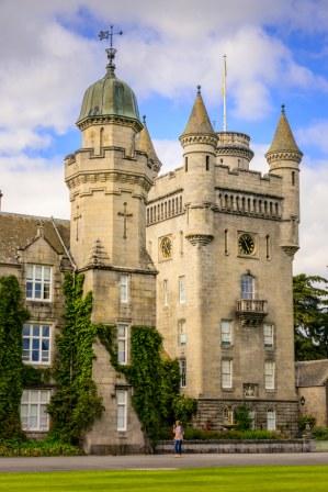 Balmoral_Castle_c_VisitScotland_-_North_East_250_-_Damian_Shields_-_Copy.jpg