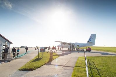 Scilly_Skybus_St_Marys_Airport_-_Copy.jpg