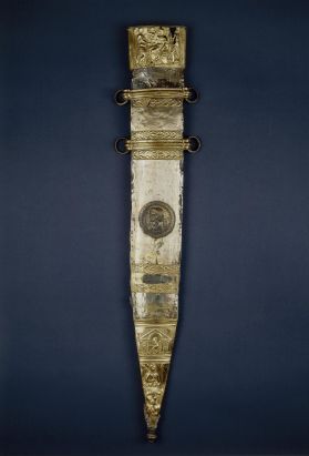 Sword_of_Tiberius_-_Iron_sword_with_gilded_bronze_scabbard_18660806.1.jpg