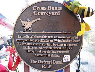 Cross_Bones_Graveyard-0052.JPG
