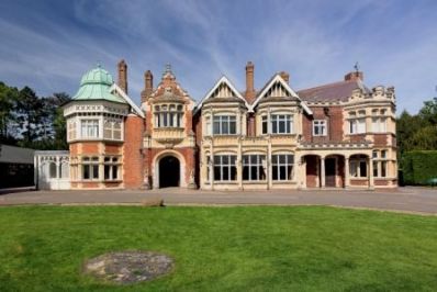 MansionImage_by_Will_Amlot_courtesy_of_Bletchley_Park_Trust_-_Copy.jpg