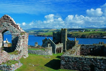 Peel_Castle_c_visitisleofman.jpg