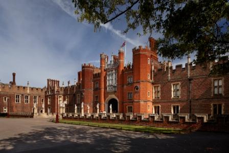 Hampton_Court_F8O2934_1_-_Copy__Historic_Royal_Palaces.jpg