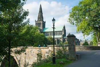 Glasgow_Cathedral_c_VisitScotland_-_Kenny_Lam.jpg