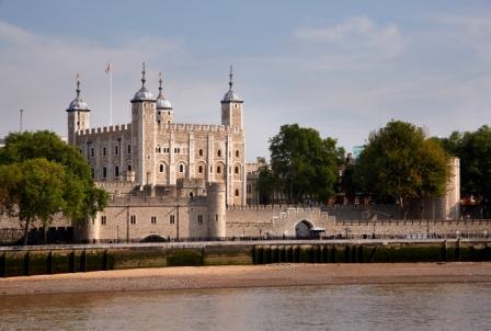 Tower_of_London_F8O2439_-_Copy__Historic_Royal_Palaces.jpg