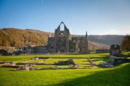 Tintern_Abbey_c_Hawlfraint_y_Goron__c_Crown_copyright_2019_Cymru_Wales_-_Copy.jpg