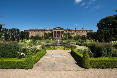 33433_Hillsborough_Castle_and_Gardens.jpg