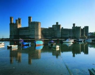 Caernarvon_Castle_1.jpg