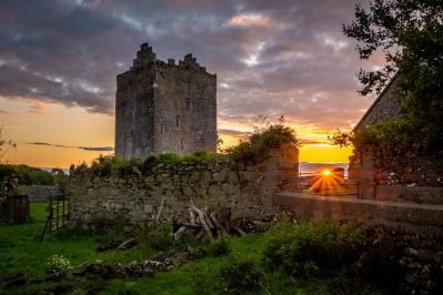 Lacken_Castle_Co_Tipperary_courtesy_Kerry_Kissane_-_All_Around_Ireland.jpg