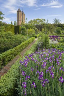 Sissinghurst_c_National_Trust_Images_-_Andrew_Butler.jpg