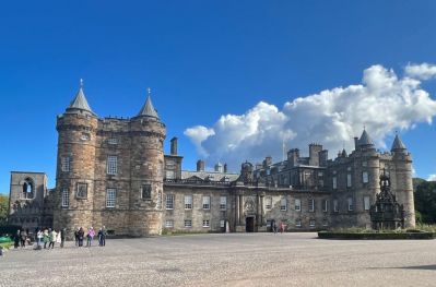 Holyroodhouse_-_Copy.jpeg