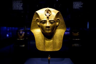 Gold-plated_Wooden_Mask_from_the_Coffin_of_Amenemope_-_Ramses__The_Pharaohs_Gold_Exhibition__NEON_World_Heritage_Exhibitions_-_Copy.jpeg