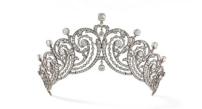 Scroll_tiara_Cartier_Paris_commissioned_for_the_Countess_of_Essex_in_1902._Diamonds_silver_and_gold._Nils_Herrmann_Collection_Cartier__Cartier_-_Copy.jpg