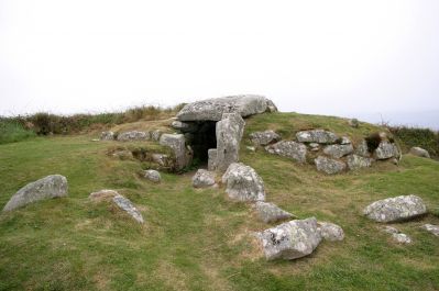 Bants__Carn_Burial_Chamber_-_Copy.jpg