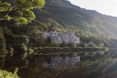 Kylemore_Abbey_Connemara_Co_Galway_courtesy_Chaosheng_Zhang.jpg