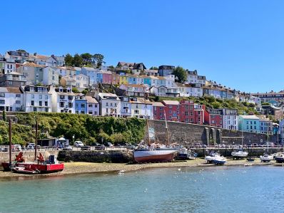 Brixham_harbourside.jpg