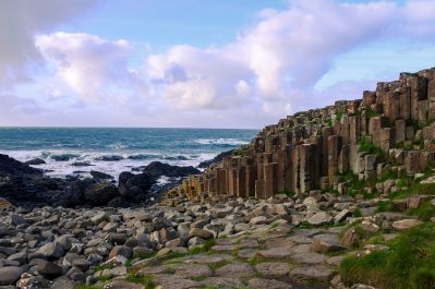 giants-causeway-g417535dbc_1280.jpg