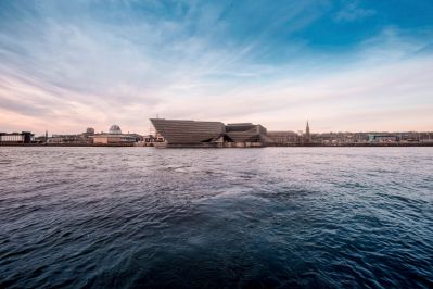 V_A_Dundee_-_Dec_2017_images_Large_-_1200px2.jpg