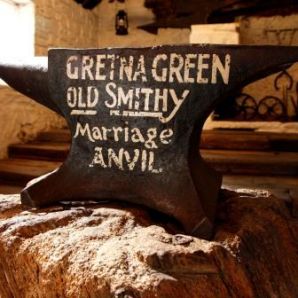 Blacksmiths_Anvil_Gretna_Green_c._VisitScotland_-_Paul_Tomkins_all_rights_reserved.jpg