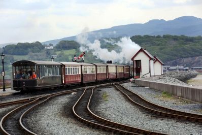 Ffestiniog_Railway_c_VisitWales.jpg
