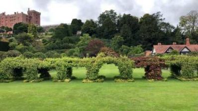 Powis_2_-_Castle__Gardens_-_copy.jpg