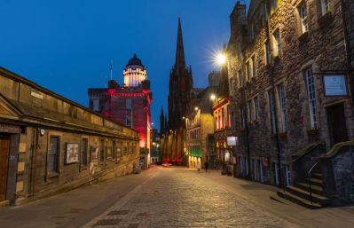 86896-the-royal-mile-medium_c_Visit_Scotland_-_Kenny_Lam_-_Copy.jpg