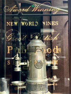Pasqua_Rosees_coffee_house_City_of_London_meetmrlondoner.jpg