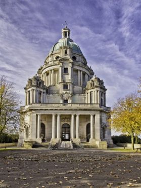 Williamson_Park_and_Ashton_Memorial.jpg