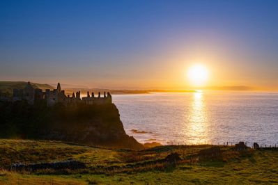 Dunluce_Castle_Sunset_Co_Antrim_Credit_Tourism_Ireland_by_Chris_Hill_Photographic.jpg