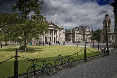 Dublin__Trinity_College_Dublin01_Web_Size_c_Tourism_Ireland_1.jpg