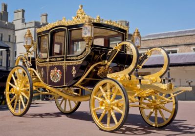 The_Diamond_Jubilee_State_Coach_9_-_Copy.jpg