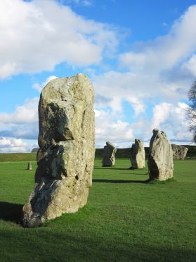 avebury-4964804_1280.jpg