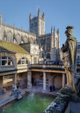 Bath_Roman_Baths_c_VisitBritain_-_Casper_Farrell.jpg