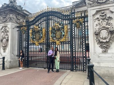 7._Buckingham_Palace.jpg