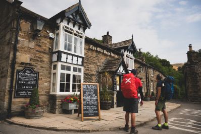 Old_Nags_Head_Edale_Penine_Way.jpg