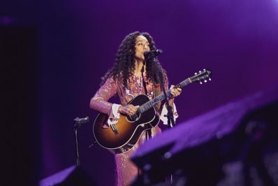 Corinne_Bailey_Rae_-_credit_Wisdom_Makubile_-_Copy.jpg