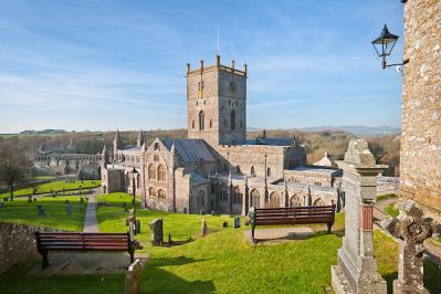 St_Davids_Cathedral__Crown_copyright_2006_all_rights_reserved.JPG