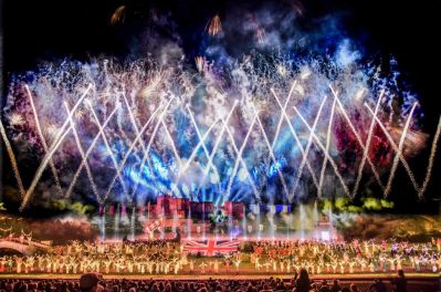 10_Grand_Finale_all_cast_of_Kynren_view_from_the_tribune.jpg