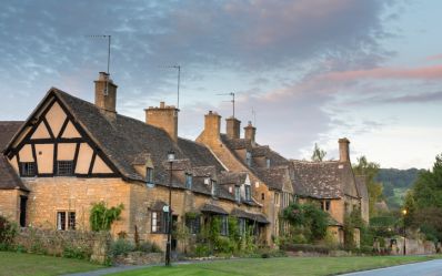 Cotswolds_c_VisitBritain_-_Adam_Burton.jpg