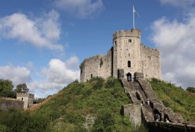 Cardiff_Castle.jpg