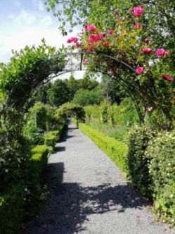 Portumna_Castle_and_Gardens_2_-_Copy.jpg