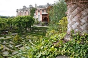 Bantry_House__Gardens_-_Copy.jpg