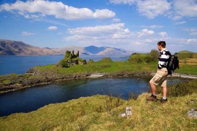 WY3Q9887-Hiker-at-castle-Coeffin-Isle-of-Lismore.jpg