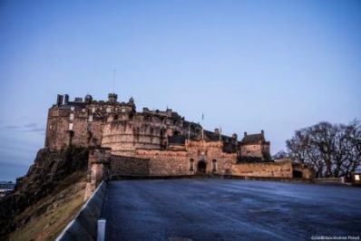 Edinburgh_Castle_c._VisitBritan-Andrew_Pickett_-_Copy.jpg