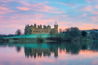 89993-linlithgow-palace-large_c_VisitScotland_-_Kenny_Lam_-_Copy.jpg