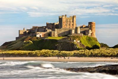 Bamburgh_Castle_c_VisitBritain_-_Chris_Ceasar.jpg