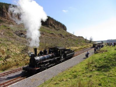 Brecon_Mountain_Railway_-_geograph.org.uk_-_3929057.jpg