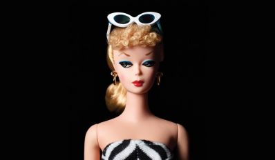 1959_Barbie_No._1__Mattel_Inc_-_Copy.jpg