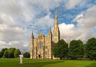 Salisbury_Cathedral_exterior_for_event_image_-_Copy.jpg
