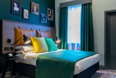 11._Abbey_Hotel_Bath_refurbished_bedroom_-_Copy.jpg